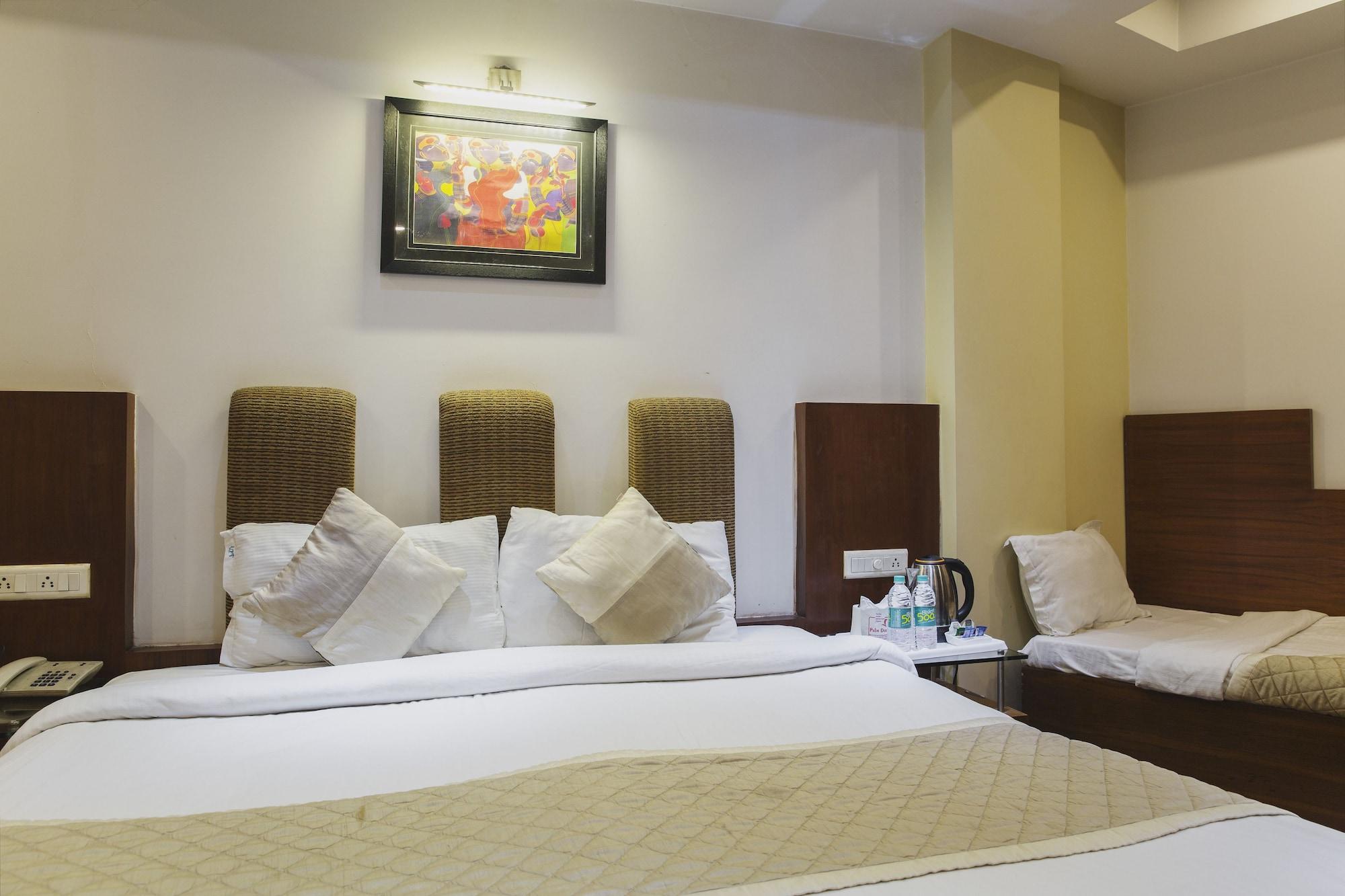 Hotel Palm Do'R # Walking Distance To New Delhi Station # Parking # Family Hotel # Customer'S Choice Hotel # Near To Tourist Places - India Gate, Red Fort, Jama Masjid Neu-Delhi Exterior foto