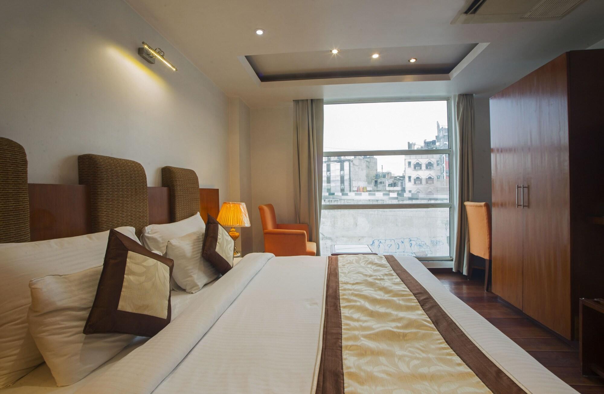 Hotel Palm Do'R # Walking Distance To New Delhi Station # Parking # Family Hotel # Customer'S Choice Hotel # Near To Tourist Places - India Gate, Red Fort, Jama Masjid Neu-Delhi Exterior foto