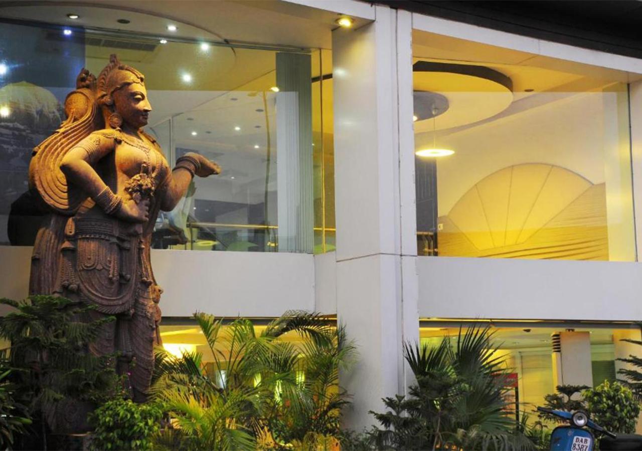 Hotel Palm Do'R # Walking Distance To New Delhi Station # Parking # Family Hotel # Customer'S Choice Hotel # Near To Tourist Places - India Gate, Red Fort, Jama Masjid Neu-Delhi Exterior foto