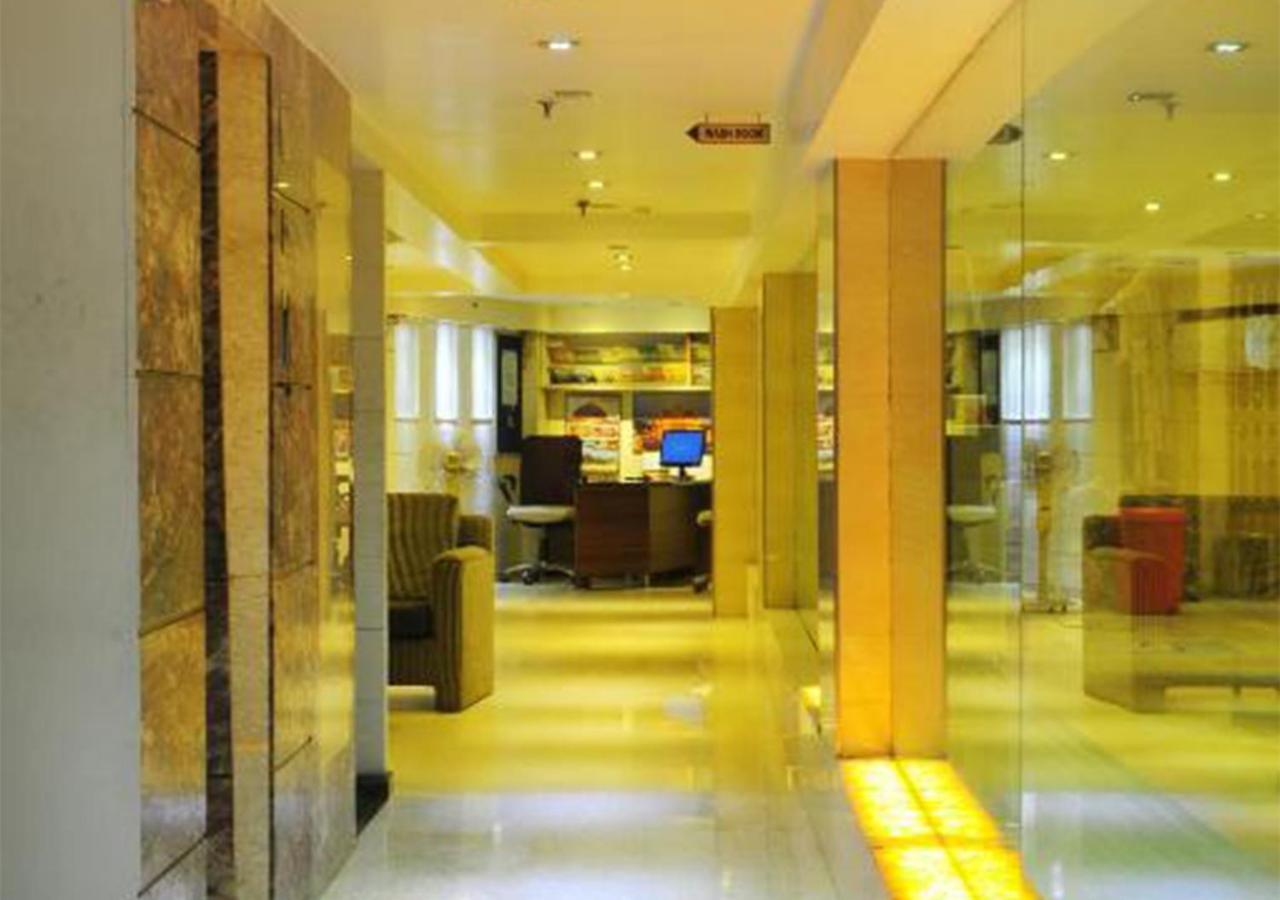 Hotel Palm Do'R # Walking Distance To New Delhi Station # Parking # Family Hotel # Customer'S Choice Hotel # Near To Tourist Places - India Gate, Red Fort, Jama Masjid Neu-Delhi Exterior foto